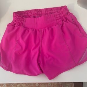 lululemon hotty hot sonic pink shorts